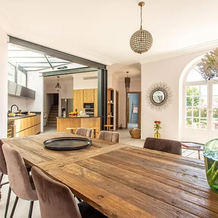 Newly Renovated Villa