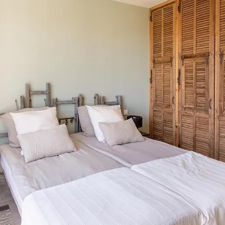 Newly Renovated Villa Apartment
