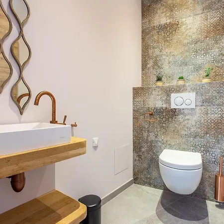 Apartment Newly Renovated Villa *